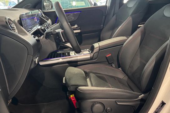 Mercedes GLA 200 mHEV AMG Line 7G-DCT