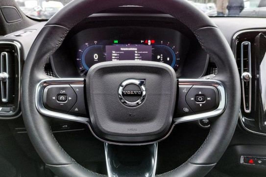 Volvo XC40 B4 B AWD Plus Dark