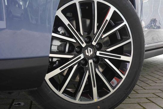 Leapmotor B10 Design Hybrid EV 18,8 kWh