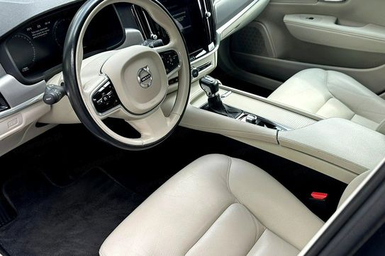 Volvo V90 D5 AWD Momentum aut
