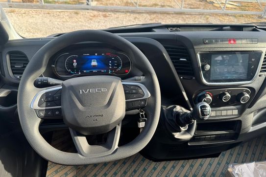 Iveco Daily 50C16 Kontener 10EP + Winda