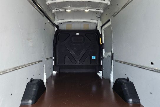 Ford Transit L4H3
