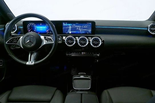 Mercedes Klasa A 200 d Progressive 8G-DCT