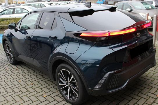 Toyota C-HR Executive 2.0 Plug-in Hybrid Dynamic Force