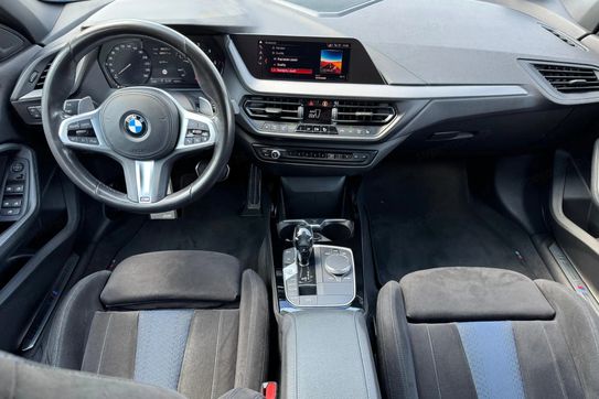 BMW Seria 1 120d xDrive M Sport