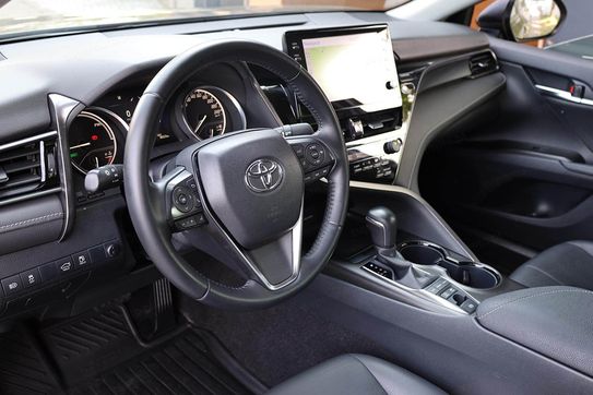Toyota Camry Hybrid Prestige Cvt