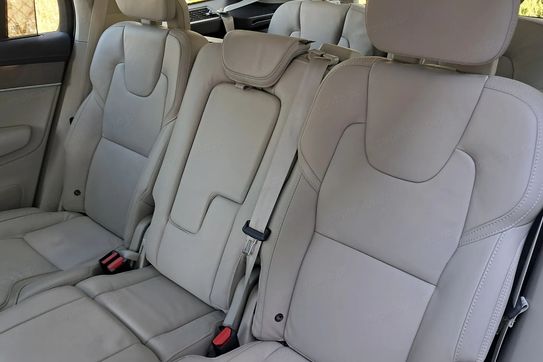 Volvo XC90 T8 AWD Plug-In Hybrid Ultra Bright 7os