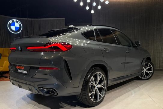 BMW X6 xDrive40d mHEV
