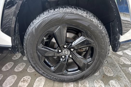 Toyota RAV4 Selection 2.5 Hybrid  4x4