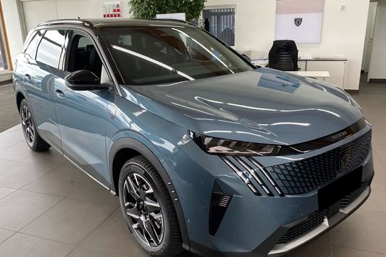Peugeot 5008 GT Exclusive S&S e-DCS6 1.2 PureTech mHEV