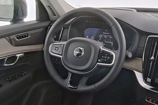 Volvo XC90 T8 AWD Plug-In Hybrid Plus Dark