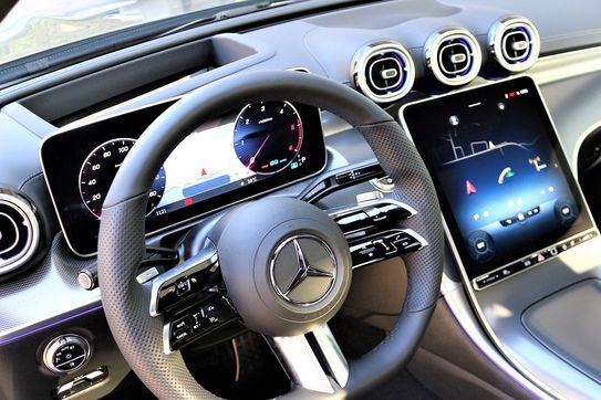 Mercedes Klasa C 220 d 4-Matic AMG