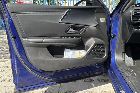 Citroen C5 X Shine 1.6 PureTech  EAT8