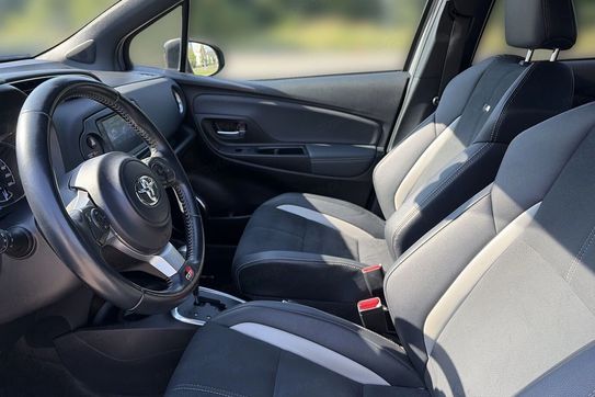 Toyota Yaris Hybrid 1.5 GR Sport