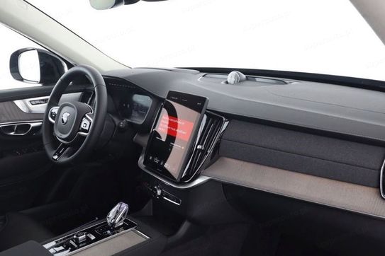 Volvo XC90 T8 AWD Plug-In Hybrid Ultra Dark 7os aut