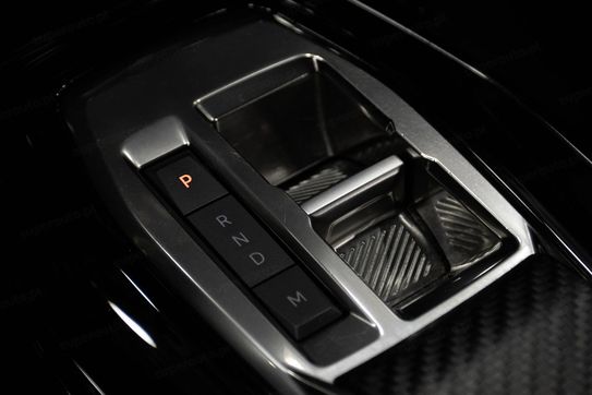 Peugeot 2008 1.2 PureTech Allure S&S EAT8