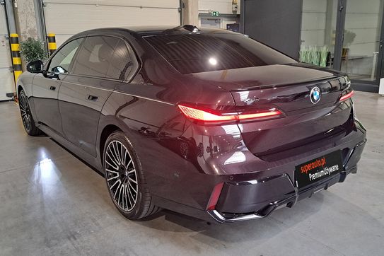 BMW Seria 7 740d xDrive Nero Lusso Edition