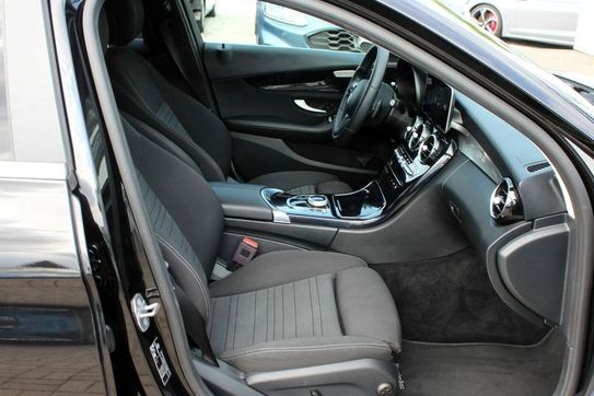 Mercedes Klasa C 200 d 9G-Tronic Exclusive