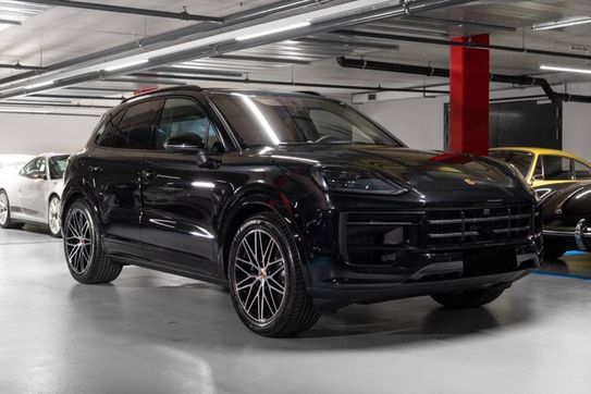 Porsche Cayenne E-Hybrid Black Edition