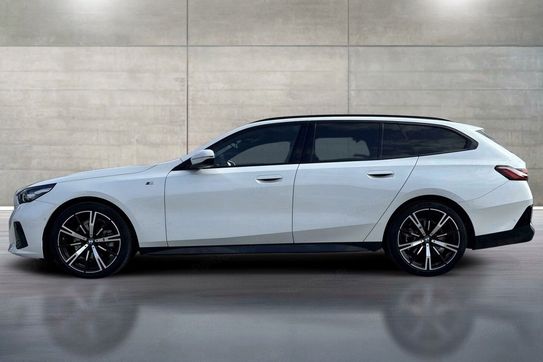 BMW Seria 5 Touring 520d xDrive M Sport
