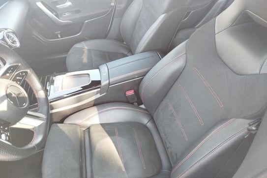Mercedes CLA 200 AMG Line