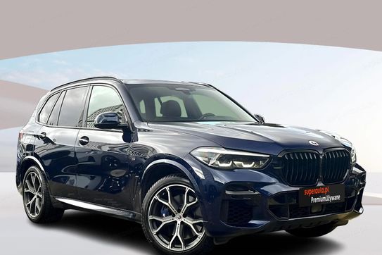 BMW X5 M50i