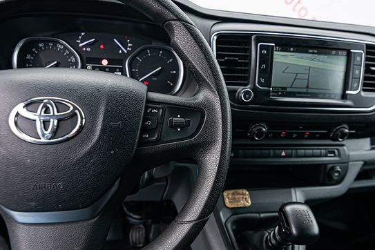 Toyota ProAce L1H1 Zabudowa Brygadowa