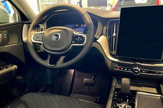 Volvo XC60 B5 AWD Core