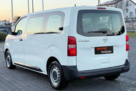 Opel Vivaro Kombi Compact 2.7T Enjoy