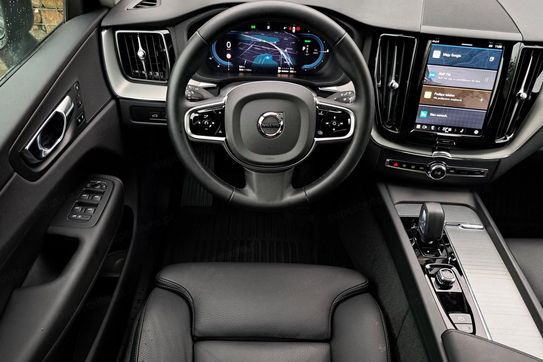 Volvo XC60 T6 Plug-In Hybrid AWD Plus Dark