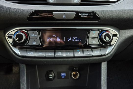 Hyundai i30 T-GDI Smart DCT