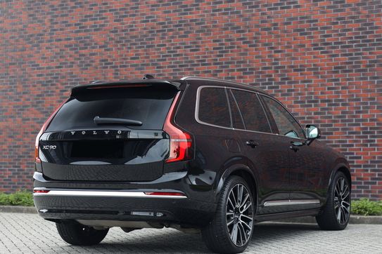 Volvo XC90 B5 AWD Ultra Bright