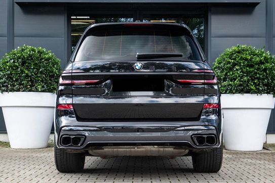 BMW X7 M60i xDrive