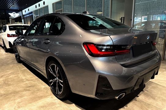 BMW Seria 3 318i M Sport