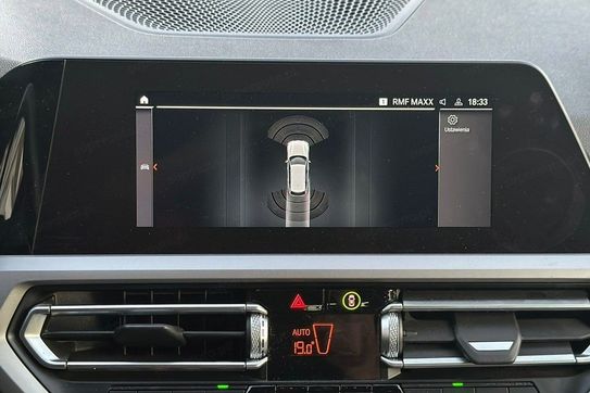 BMW Seria 3 Touring 318d Sport Line