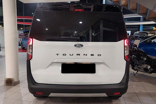 Ford Tourneo Courier Active A7