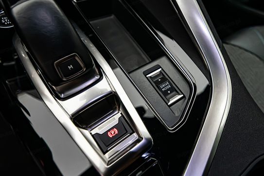 Peugeot 3008 1.5 BlueHDi Allure