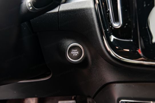 Volvo XC40 T3 Momentum Pro