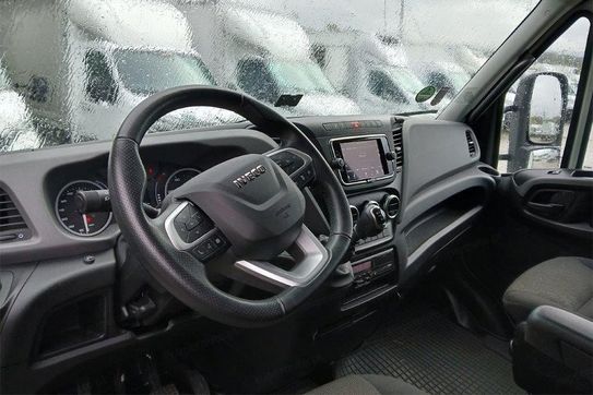 Iveco Daily 70C18 Zabudowa + Tył spanie