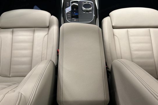BMW Seria 3 330i xDrive M Sport