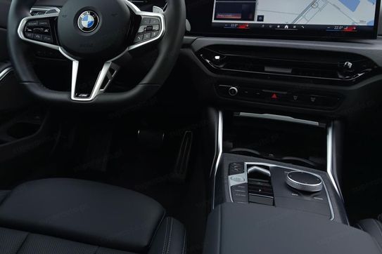 BMW Seria 3 330i xDrive M Sport sport-aut
