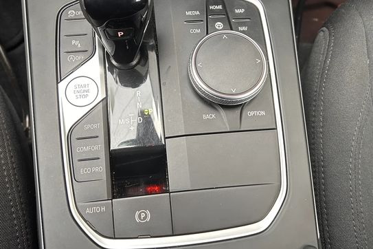 BMW Seria 1 118i Advantage