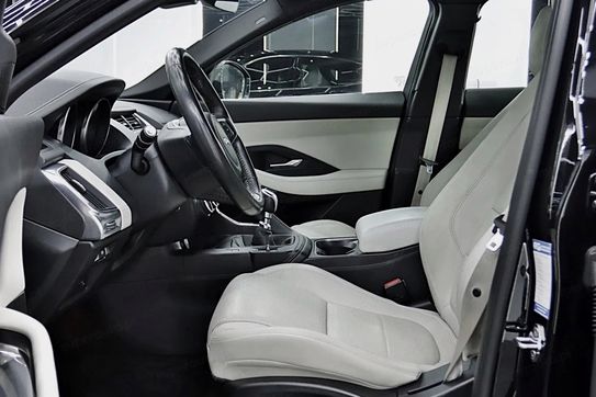 Jaguar E-Pace i4D FWD R-Dynamic S