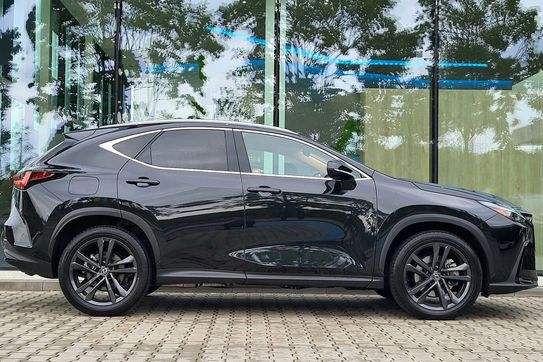 Lexus NX 450h+ Prestige AWD