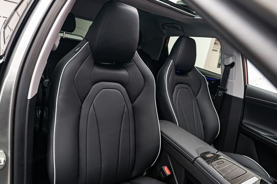 Omoda 5 1.5 T-GDI Hybrid Premium DHT
