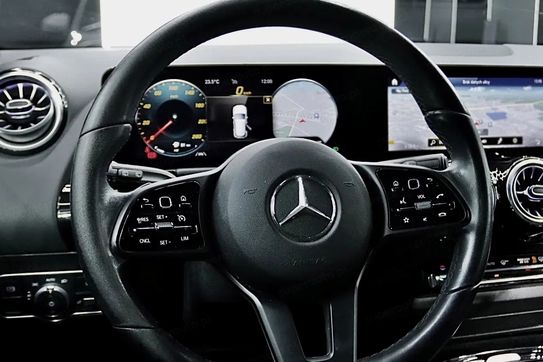 Mercedes GLA 200