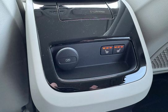 Volvo V90 T6 AWD Plug-In Hybrid Plus Dark aut