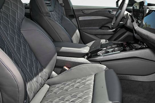 Audi A6 TDI quattro S line