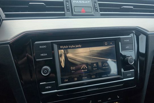 Volkswagen Passat 1.5 TSI EVO Elegance