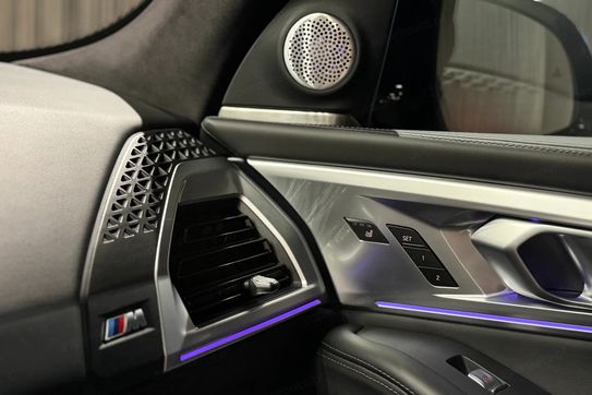 BMW XM PHEV